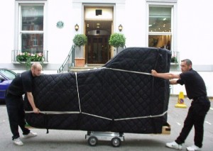 How to move a piano safely in Buckingham 