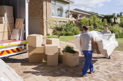 Removals in Carlton